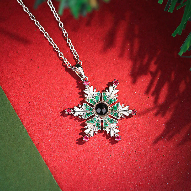 New Christmas Snowflake Necklace With Projection Design For Couples Christmas Gift Women's Clavicle Chain Jewelry
