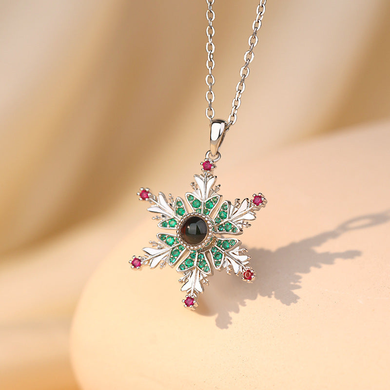 New Christmas Snowflake Necklace With Projection Design For Couples Christmas Gift Women's Clavicle Chain Jewelry
